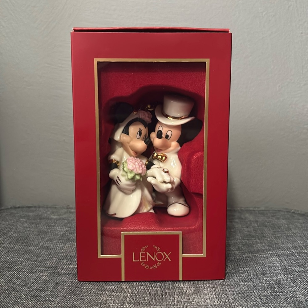 Lenox Disney Mickey and Minnie Bride and Groom Bridal Wedding Ornament